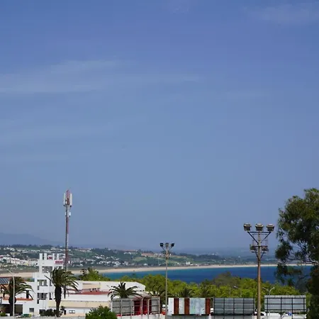 Проживание в семье Sea Breeze Лагуш